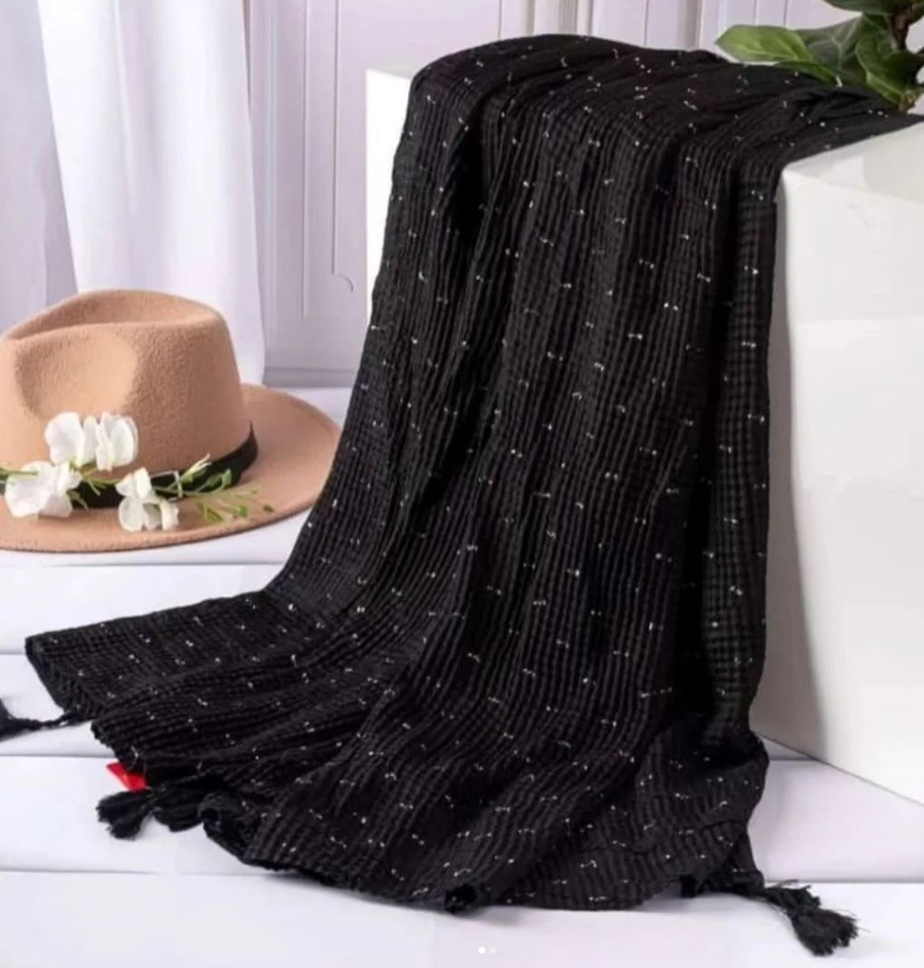 شال مشکی طرح مورچه ای