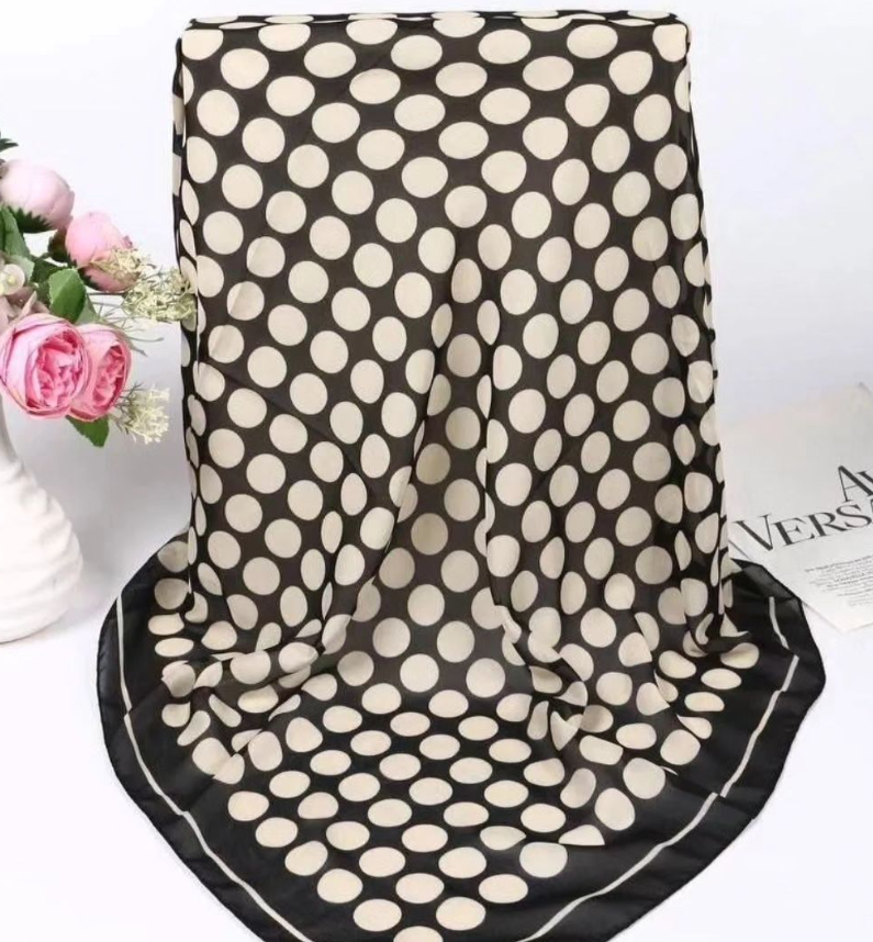 روسری کرپ نخ