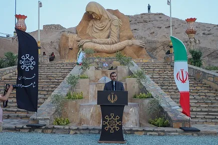 مادران شهدا اسوه مقاومت هستند